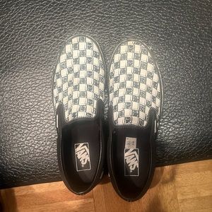 black and white checkered drawn slip on vans size 9